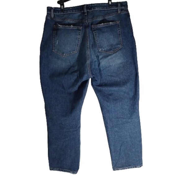 Loft The Curvy Straight Crop Distressed Jeans - Picture 8 of 9